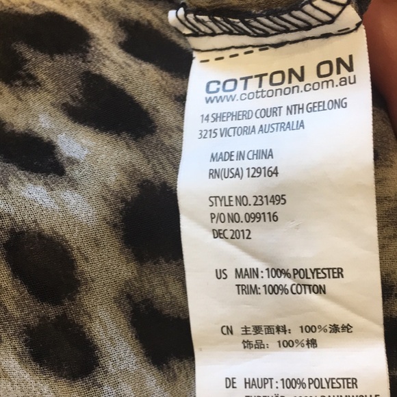 Animal Print Top - Picture 4 of 8